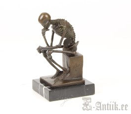 Skulptuur "Luukerest mõtleja"