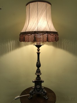 Laualamp (37x89)