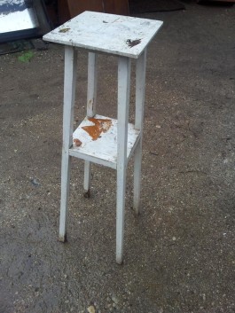 Постамент