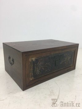 Kirst (78x36x51)