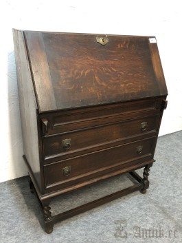 Sekretär (74x104x38)