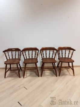 Tuolit (42x74x50, 4 kpl)