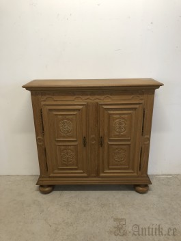 Liinavaatekaappi (138x131x40)