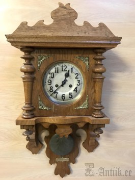 Seinäkello 8896600