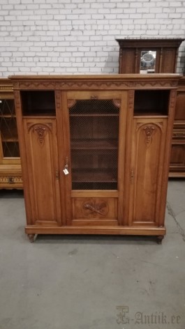 Kirjakaappi (141x161x44)