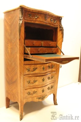 Sekretär (78x137x45)
