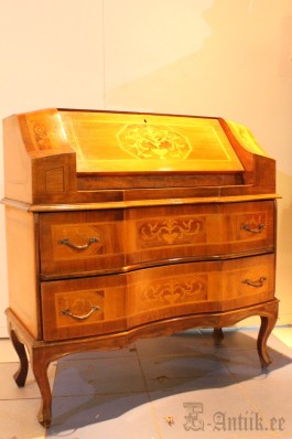 Sekretär (86x89x35)