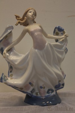 Kuju (21x31x16)